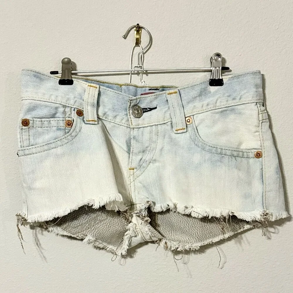 Levis Type 1 Low Bell Light Denim Shorts 3 Vintage Y2K Frayed Hem Low Rise Jorts